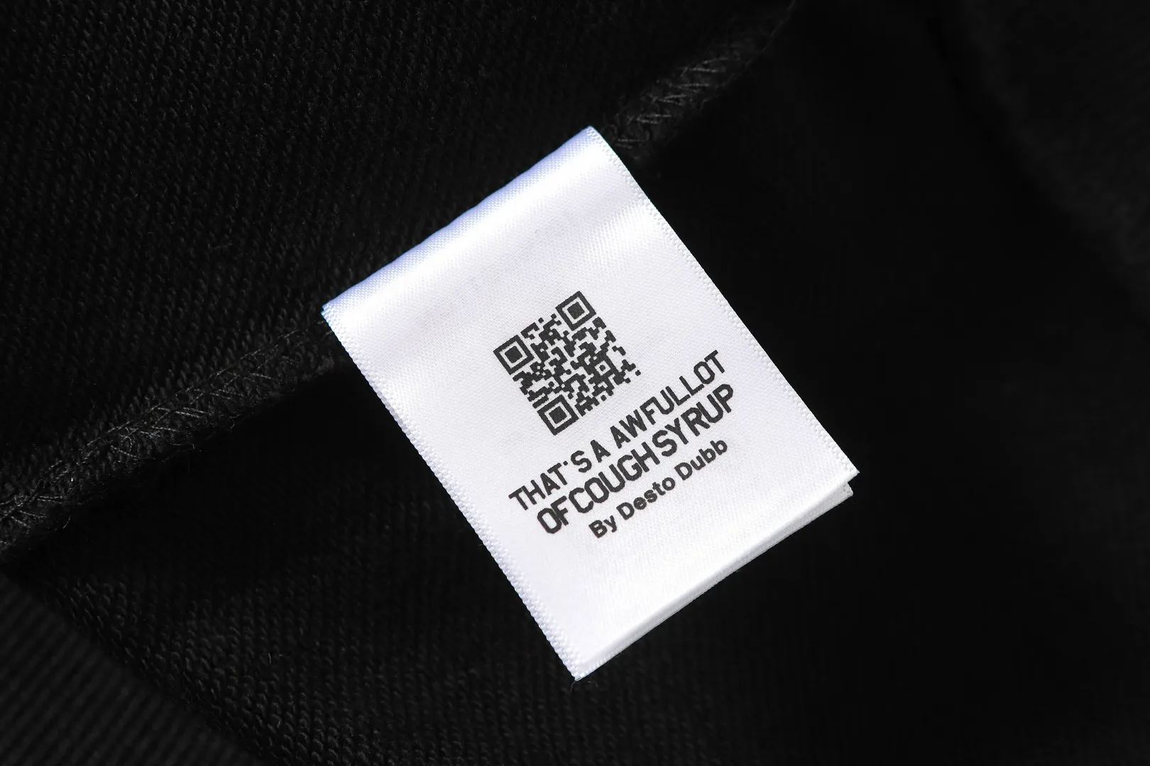 C 310## Black I I P115 THAT'S A AWFUL LOT OF COUGH SYRUP In Stock Same Style. （fabric):420 100 Sizes（size）：S-M- L- X L （colour）： 👉